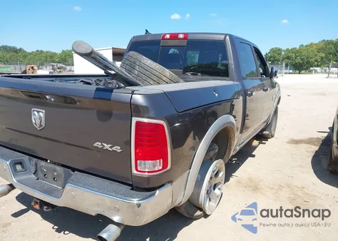 2015 Ram 1500 Laramie z USA, uszkodzony, nr VIN 1C6RR7NM4FS567981